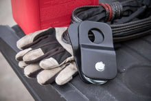 Load image into Gallery viewer, Champion 8000 lb. Snatch Block C18003