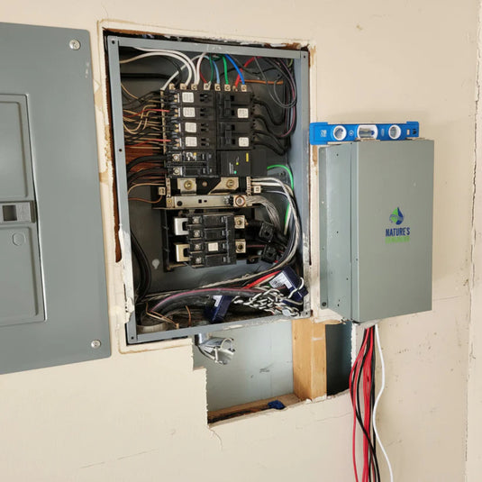 Nature's Generator 120V/240V 30A 6-Circuit Non-Automatic Transfer Switch NGPHPTK